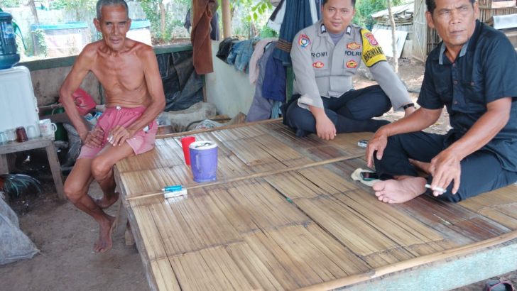 Babhinkamtibmas Desa Rajeg Mulya Sambangi warga masyarakat dan memberikan himbuan kamtibmas