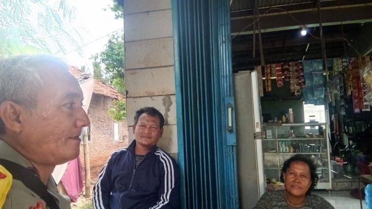 Gencarkan program Polisi RW, Anggota Polsek Kresek kunjungi warga di Desa.