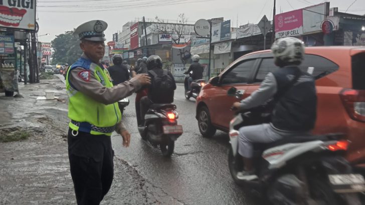 Unit Lantas Polsek Balaraja laksanakan Protap Pagi wujud nyata Pelayanan Masyarakat