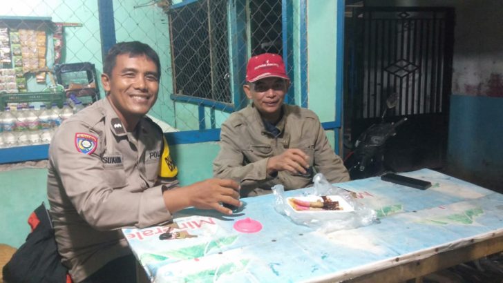 Menjalin Tali Silaturahmi dengan para Sesepuh, Polsek Kresek kunjungi Tokoh Masyarakat di Desa