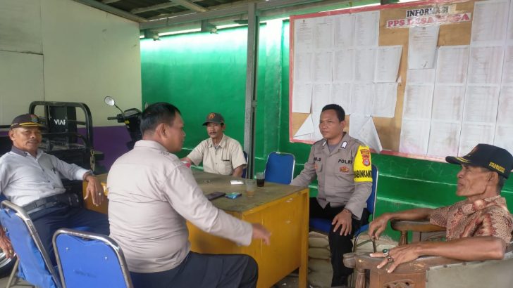 Kanit Binmas Polsek Balaraja dan Bripka SUPRIYONO Bhabinkamtibmas Desa Saga Tangerang giat Sambang warga Binaan.
