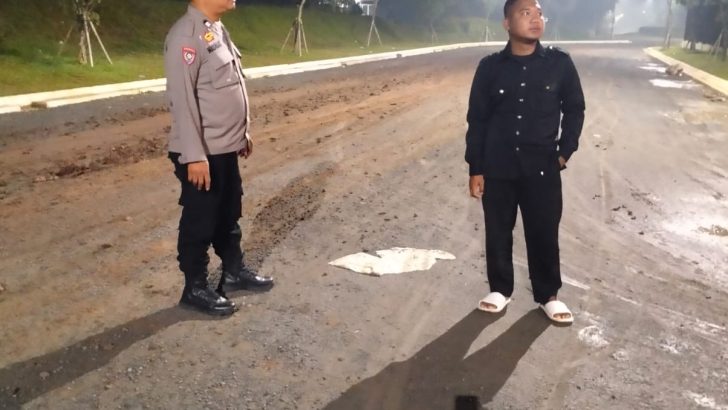 Bhabinkamtibmas Polsek Pasar Kemis Gangeng Scurity Pattoli Barcode di Puri Jaya