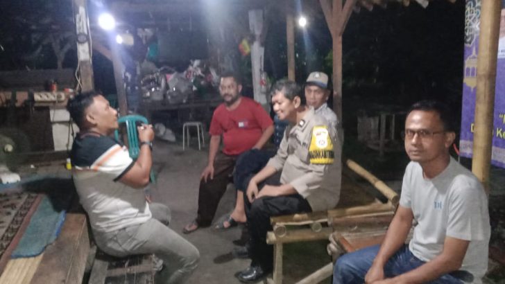 Bhabinkamtibmas Polsek Cisoka Menggelar Kegiatan Polisi RW