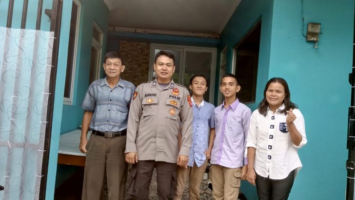 Anggota Samapta Polsek Pasar Kemis Pam di Gereja Betleham Indonesia