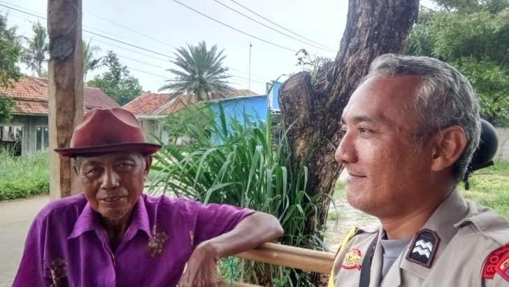 Polisi RW Polsek Kresek semakin dekat dan erat dengan warga binaannya di Desa
