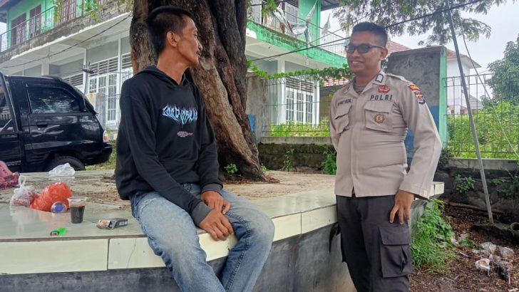 Menjaga Sinergitas dengan masyarakat, Polsek Kresek lakukan Patroli Mobile dan Dialogis