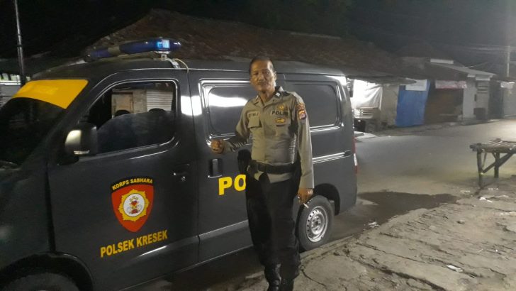 Personil Polsek Kresek tetap semangat menjaga wilayahnya dari Gangguan Kamtibmas di Malam Hari.