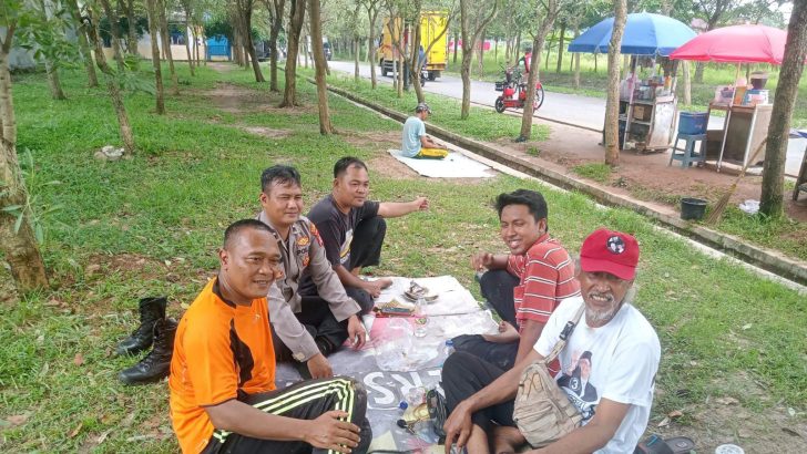 Kegiatan Polisi RW di Laksanakan Anggota Polsek Cisoka