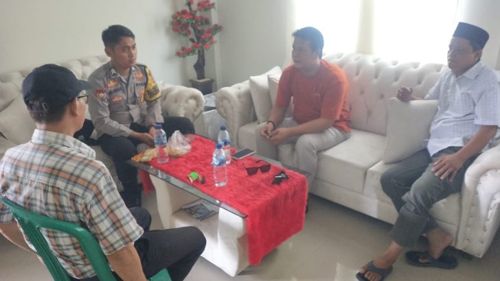 Melalui Giat Sambang Bhabinkamtibmas Sampaikan Pesan-pesan Kamtibmas Warga Masyarakat