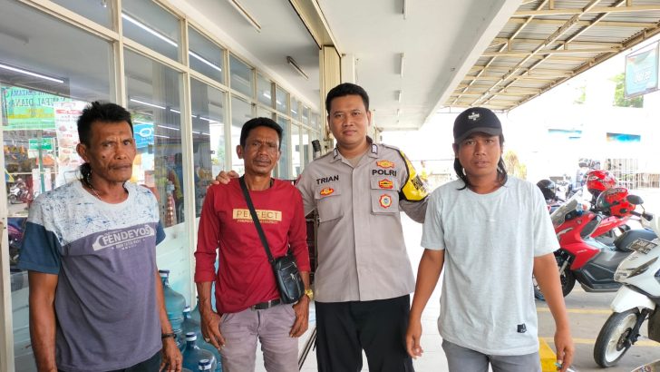 Bhabinkamtibmas menyambangi warga guna pemeliharaan kamtibmas