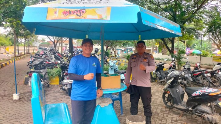 PERSONIL POLSEK RAJEG MELAKSANAKAN PATROLI DIALOGIS DI TEMPAT WISATA KOLAM RENANG FUNPARK KEL SUKATANI KEC.RAJEG KAB.TANGERANG