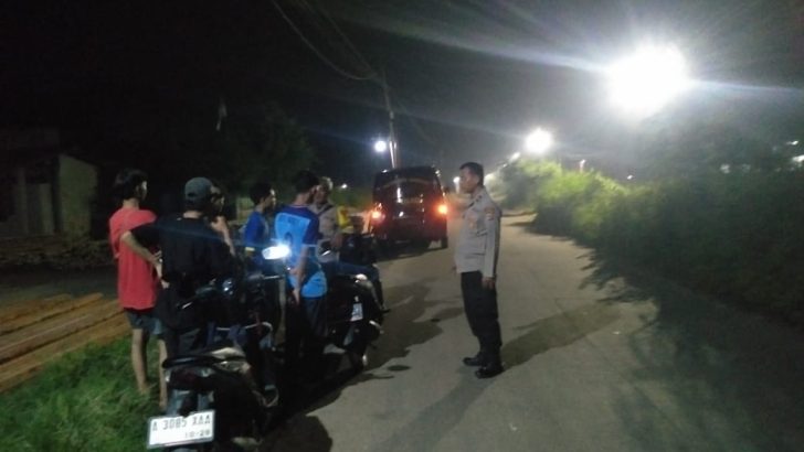 Polsek Kresek gencarkan giat Patroli Mobile malam hari antisipasi Kejahatan Jalanan di Wilayah Hukum Polsek Kresek