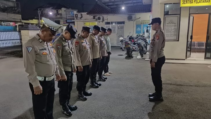 Pawas Polsek Pasar Kemis Pimpin Apel Malam Antisipasi Gangguan Kamtibmas