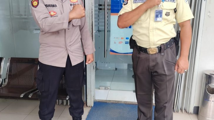 Personil Sat Pamobvit Polresta Tangerang melaksanakan kegiatan Patroli ke Bank BRI unit Cisoka