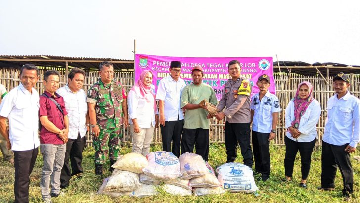 Briptu Chandra Kunjungi Warga Masyarakat Rw 02 Desa Tegal Kunir Lor Sampaikan Pesan Kamtibmas