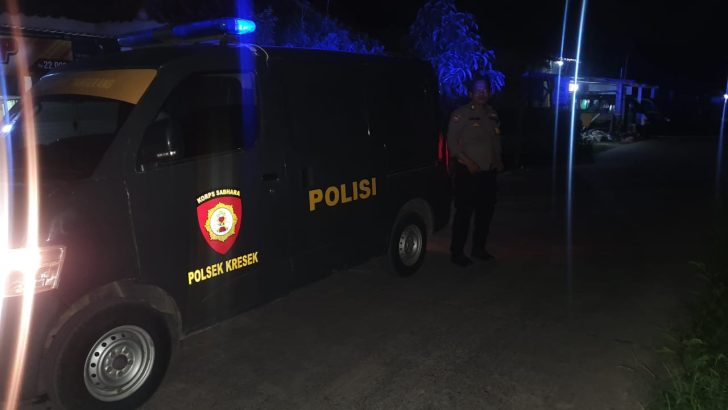 Personil Polsek Kresek tetap semangat menjaga wilayahnya dari Gangguan Kamtibmas di Malam Hari.