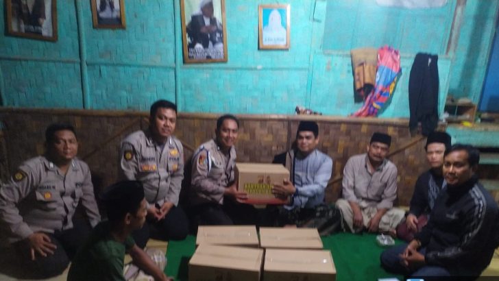 Pastikan wilayah aman dan upaya pencegahan Guantibmas di Wilayah, Polsek Kresek lakukan giat Patroli Sambang Warga