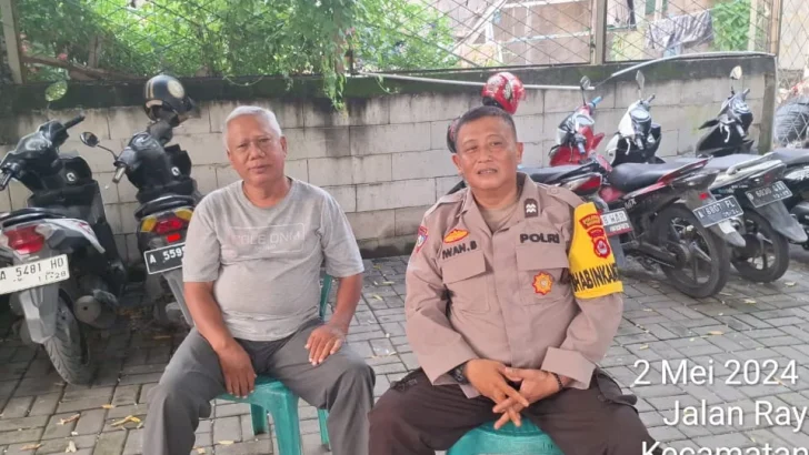 Aiptu Iwan Budiman Bhabinkamtibmas Kelurahan Balaraja Polsek Balaraja Polresta Tangerang giat Sambang, Tomas, Toga, dan Toda Kp.Kabembem RT.02/03 Balaraja.