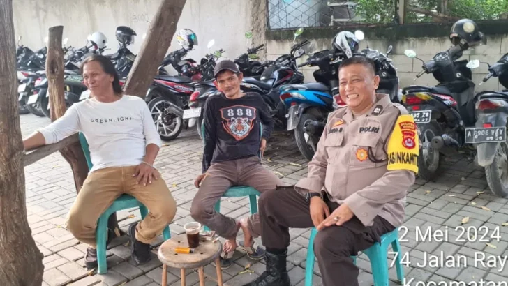 Aiptu Iwan Budiman Bhabinkamtibmas Kelurahan Balaraja Polsek Balaraja Polresta Tangerang giat Sambang, Tomas, Toga, dan Toda Kp.Kabembem RT.02/03 Balaraja.