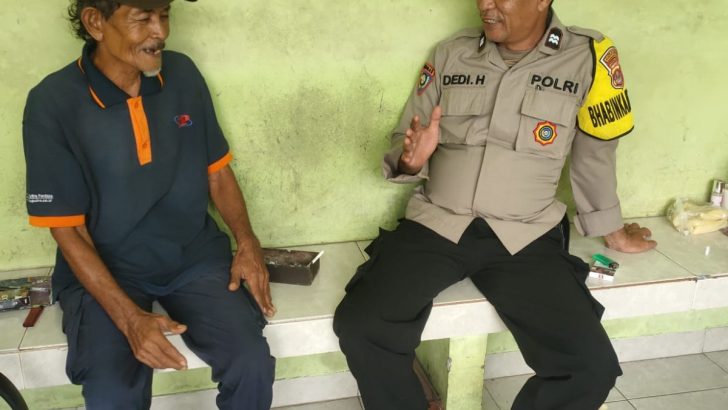 Bhabinkamtibmas Desa Tobat Kecamatan Balaraja Polsek Balaraja Polresta Tangerang giat Sambang Warga Binaan.