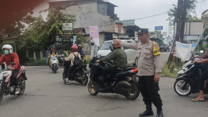 Unit Binmas Polsek Balaraja AIPTU DEDI HERYANDI laksanakan Protap Pagi wujud nyata Pelayanan Masyarakat