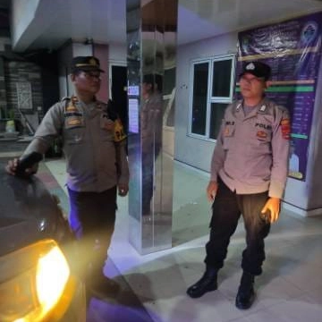 IPTU SUHENDAR Pawas Polsek Balaraja Pimpin Patroli Barcode dan Patroli Mobile secara Rutin dan Dialogis Ciptakan Kondusifitas Warga masyarakat.