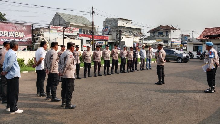 Pimpin Apel Pagi, Wakapolsek Pasar Kemis, Berikan Arahan Pentingnya Kedisiplinan