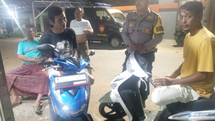 Patroli Mobile malam hari dilakukan Polsek Kresek dalam mencegah Guantibmas di wilayah