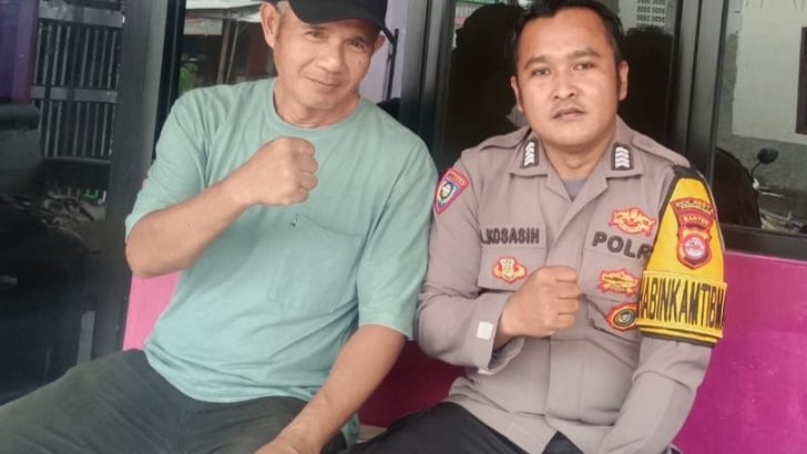 Menjalin Tali Silaturahmi dengan para Sesepuh, Polsek Kresek kunjungi Tokoh Masyarakat di Desa