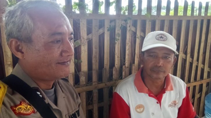 Anggota Polsek Kresek lalukan Patroli Sambang di Desa, sebagai bentuk upaya pendekatan diri dengan masyarakat.