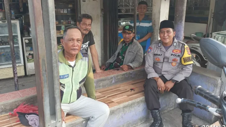 Bhabinkamtibmas Desa Gembong Polsek Balaraja Polresta Tangerang Sambangi Pangkalan Ojeg