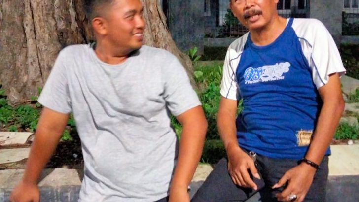 Polisi RW Polsek Kresek tak henti-hentinya kunjungi warga di Desa guna pendekatan diri kepada warga di Binaannya di Desa.
