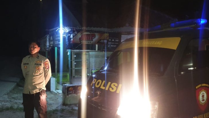 Anggota Polsek Kresek lakukan Patroli Mobile dan Dialogis di Wilayah Hukum Polsek Kresek