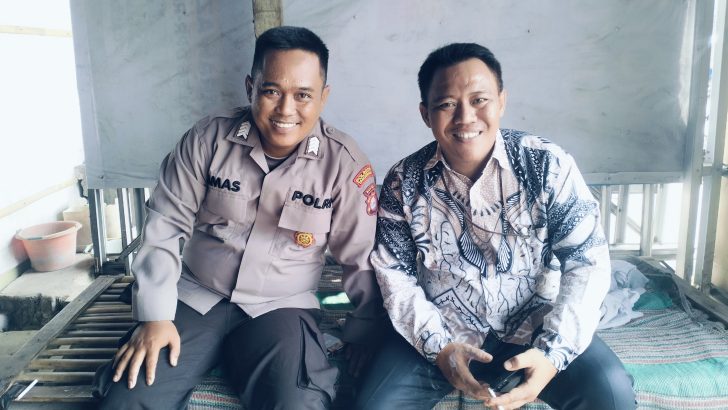 Polisi RW Polsek Kresek semakin dekat dan erat dengan warga binaannya di Desa