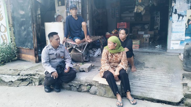 Menjaga Sinergitas dengan masyarakat, Polsek Kresek lakukan Patroli Mobile dan Dialogis