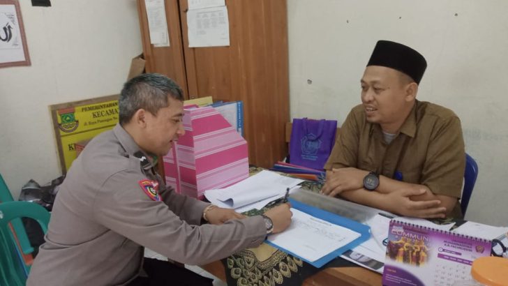 Personil Satbinmas Polresta Tangerang Sambangi Aparatur Desa