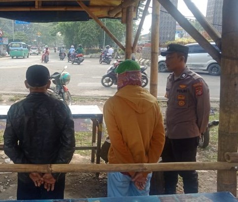 Sat Binmas Polresta Tangerang Sambangi Pangkalan Ojek Kelurahan Kadu Agung