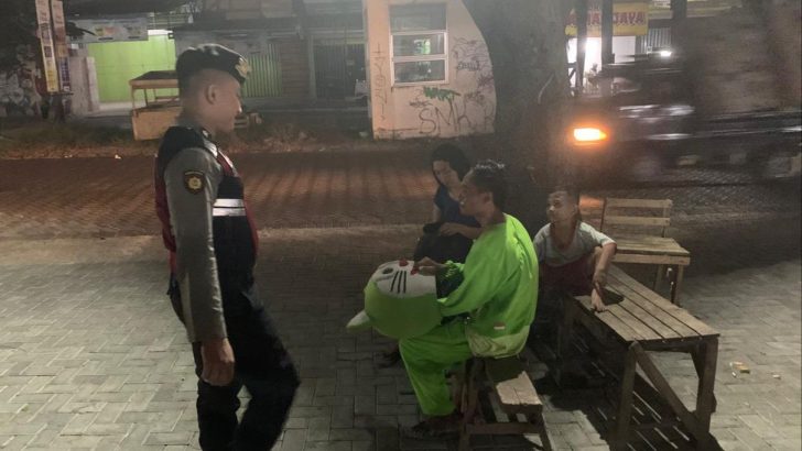 Di sekitaran Jl. Raya Serang Operasi Cipta Kondisi dilakukan oleh Anggota SatSamapta Polresta Tangerang dipimpin oleh Pawas