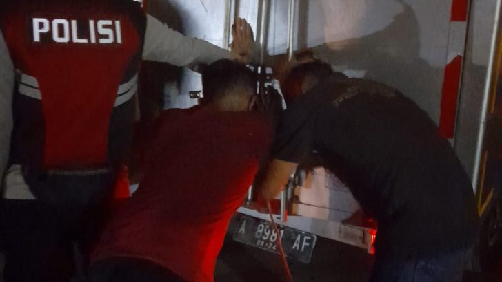 Di sekitaran Telaga Bestari Anggota Sat Samapta Polresta Tangerang melaksanakan Operasi Cipta Kondisi dipimpin pawas.