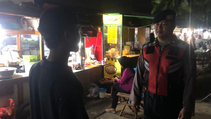 Di sekitaran Jl. Raya Aria Wangsakara Operasi Cipta Kondisi dilakukan oleh Anggota SatSamapta Polresta Tangerang dipimpin oleh Pawas