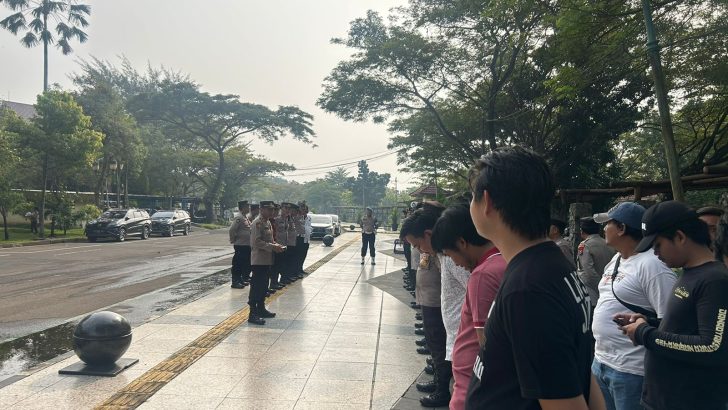 Pengamanan Aksi Unjuk Rasa AMPD di Kantor Bupati Tangerang