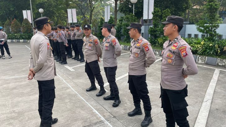 PENGECEKAN ANGGOTA PADA APEL FUNGSI BAGOPS OLEH SIPROPAM POLRESTA TANGERANG 