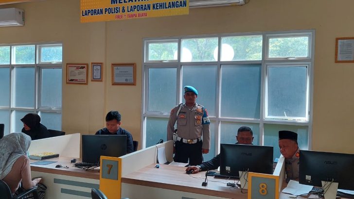 PENGECEKAN PETUGAS SPKT POLRESTA TANGERANG OLEH PIKET SIPROPAM POLRESTA TANGERANG