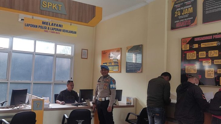 PENGECEKAN PETUGAS SPKT POLRESTA TANGERANG OLEH PIKET SIPROPAM POLRESTA TANGERANG