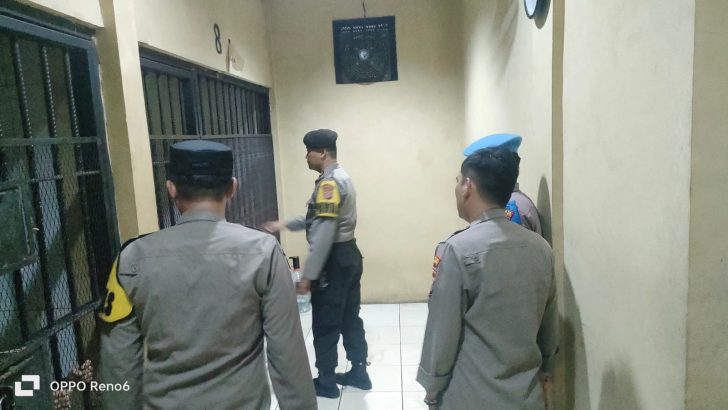 PENGECEKAN MALAM PADA RUANG TAHANAN POLRESTA TANGERANG PADA OLEH PIKET SIPROPAM POLRESTA TANGERANG