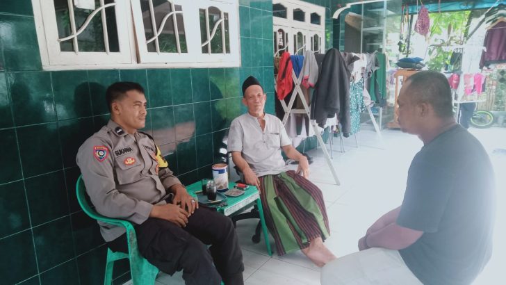 Menjalin Tali Silaturahmi dengan para Sesepuh, Polsek Kresek kunjungi Tokoh Masyarakat di Desa