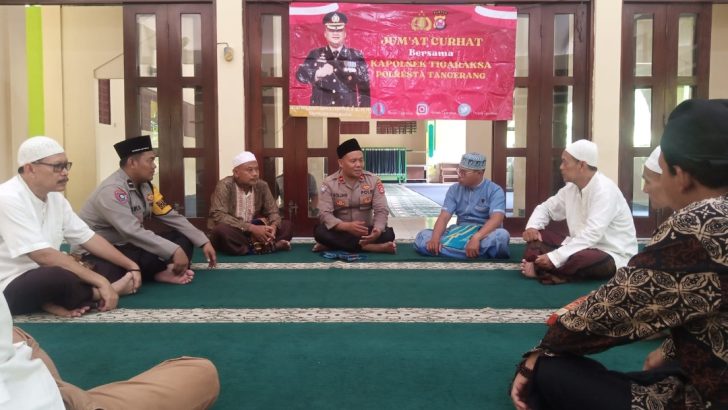 Kanit Binmas Polsek Tigaraksa gelar Jumat Curhat.