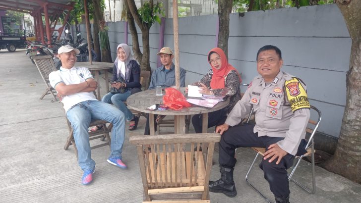 Bhabinkamtibmas Polsek Cikupa Lakukan Sambang di Kelurahan Sukamulya, Sampaikan Pesan Kamtibmas