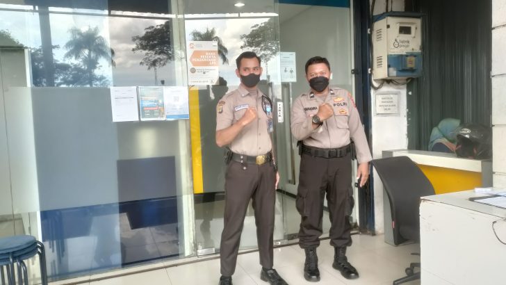 Personil Sat Pamobvit Polresta Tangerang melaksanakan kegiatan Patroli ke Bank Mandiri KCP Tangerang Citra Raya Cikupa Kab.Tangerang Banten