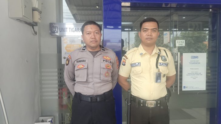 Personil Sat Pamobvit Polresta Tangerang melaksanakan kegiatan Patroli ke Bank BRI unit Tigaraksa